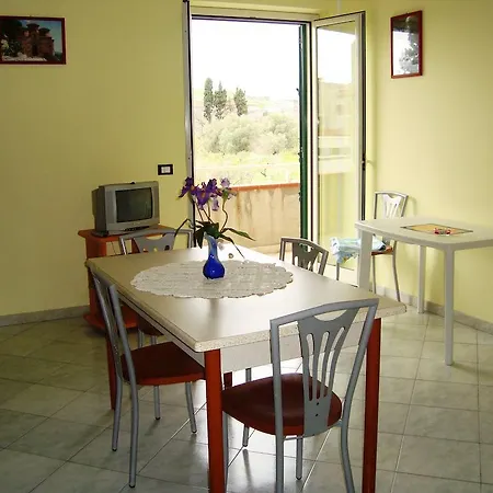 Appartamento House Oleandro Borgorosso